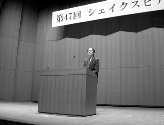 特別講演講師: 赤坂憲雄氏